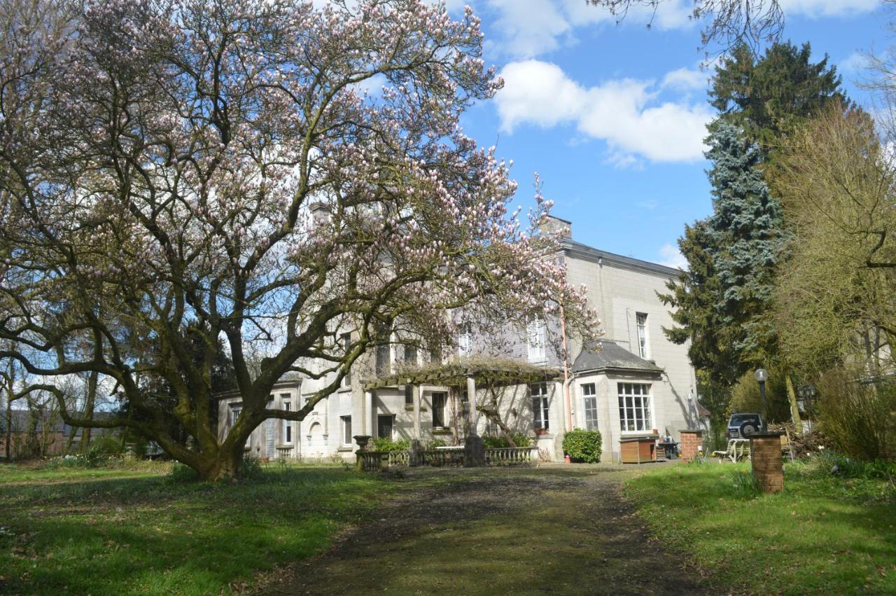 La Gentilhommiere Du Chateau De Ragnies Bagian luar foto