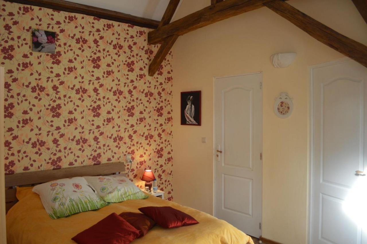 La Gentilhommiere Du Chateau De Ragnies Bagian luar foto
