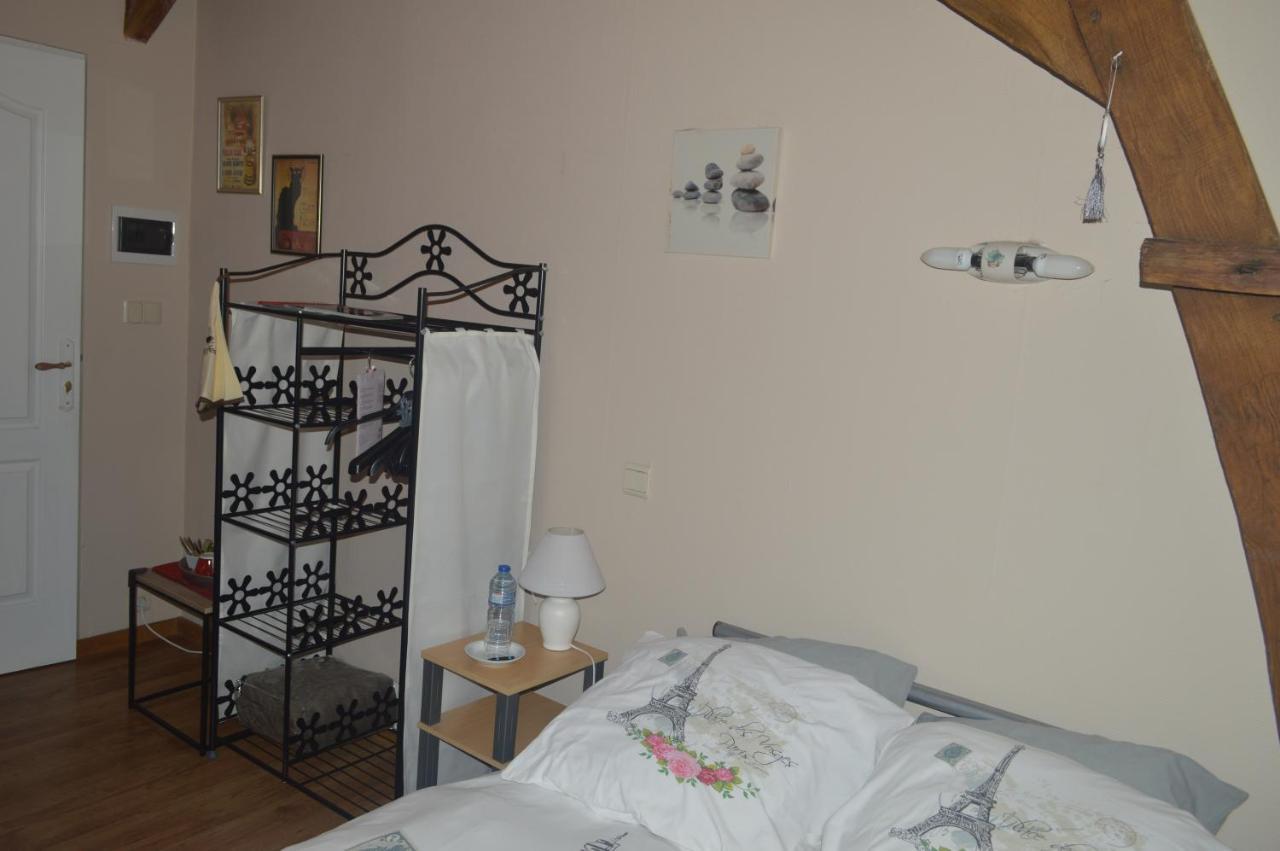 La Gentilhommiere Du Chateau De Ragnies Bagian luar foto